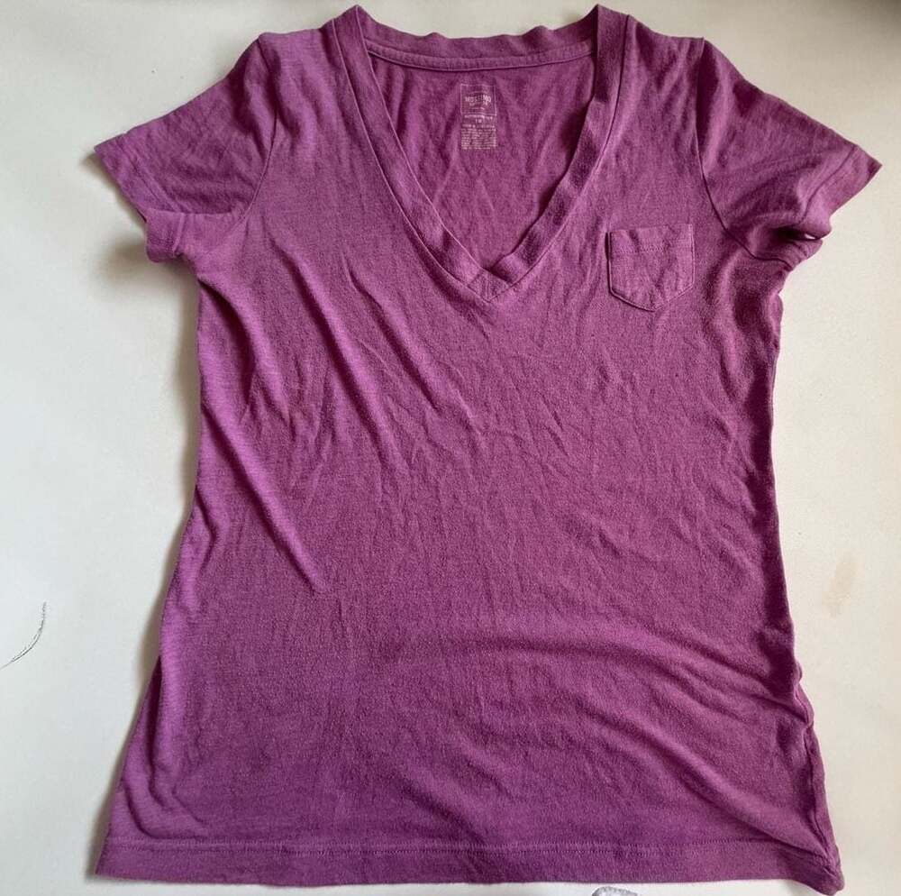 Mossimo Supply Co. Womens Purple Boyfriend V-Neck size m